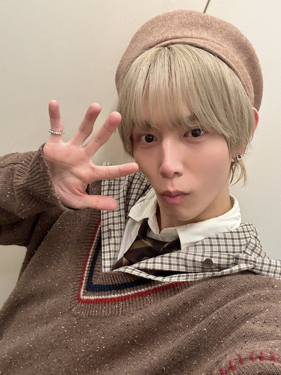 リョウタ・C・ナイト a.k.a元気あたえるクン tweet media