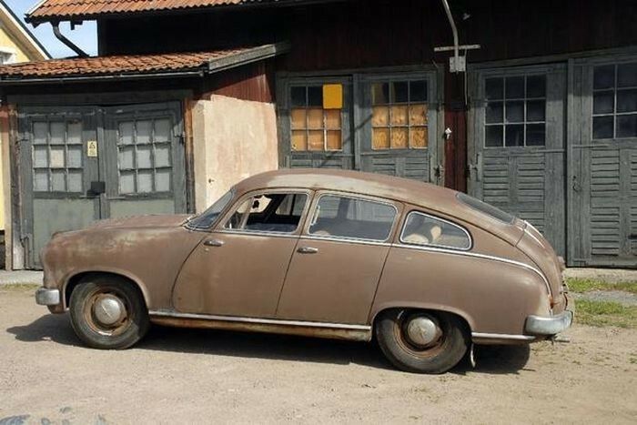 QuirkyRides's tweet image. #Borgward #Hansa 2400 #1950s