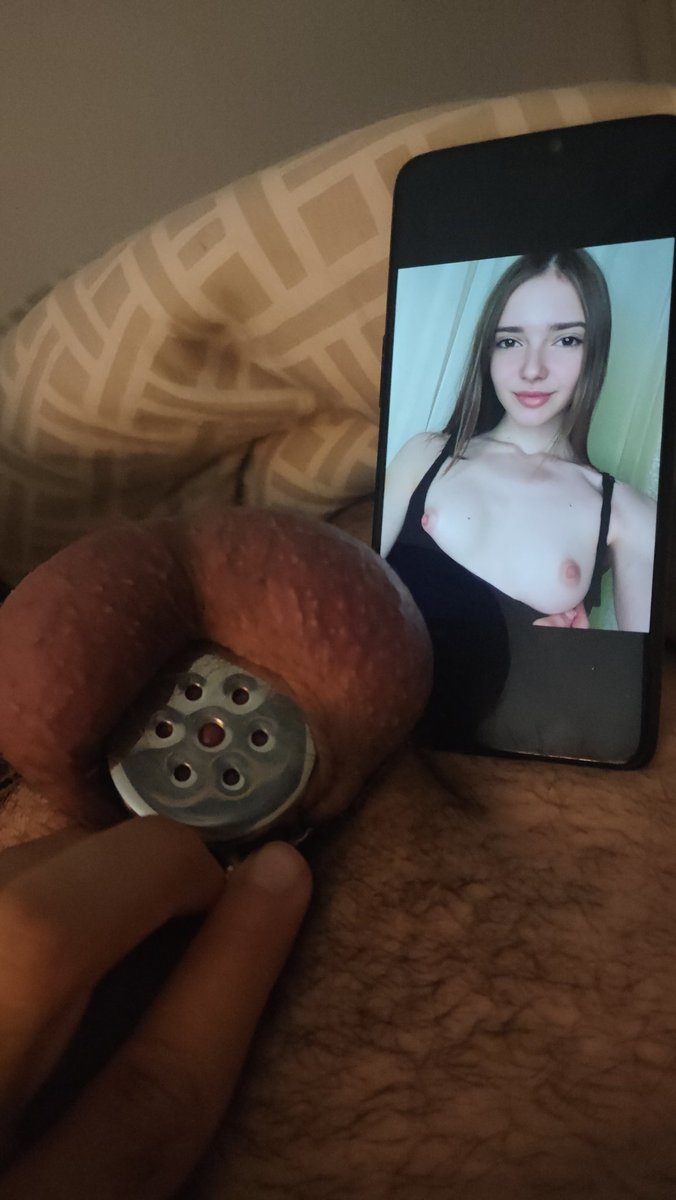 CumTributer tweet media