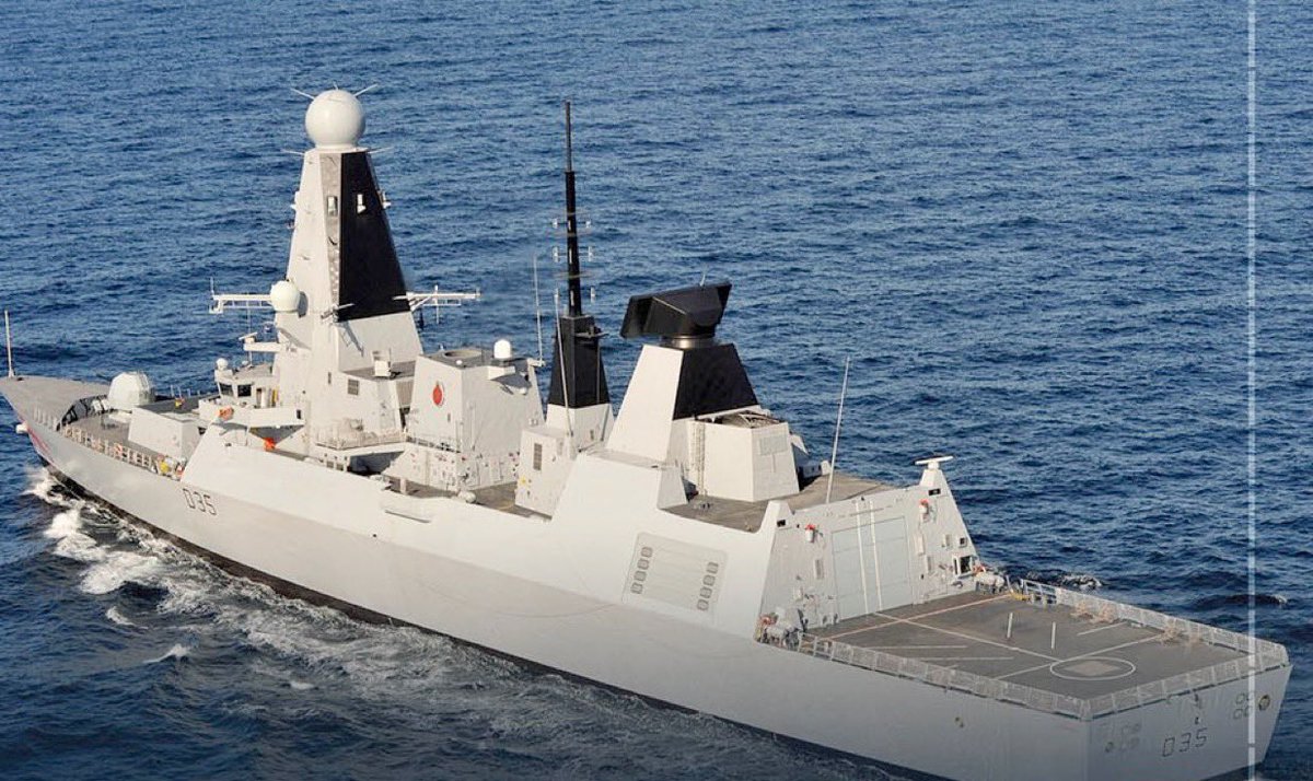 المدمرة البريطانية «دراجون» تتجه إلى قبرص لتعزيز الأمن في شرق المتوسط