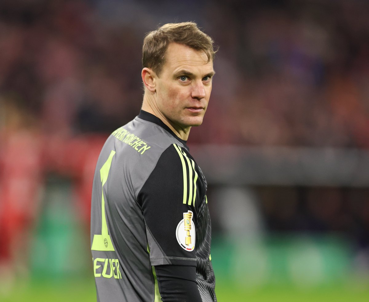 FabrizioRomano's tweet photo. 🚨 Manuel Neuer has sustained a minor calf strain against Gladbach yesterday, Bayern confirm.

He’s expected to be out against Atalanta next week, to be assessed for second leg — reports BILD. https://t.co/3dyO5vEfn1