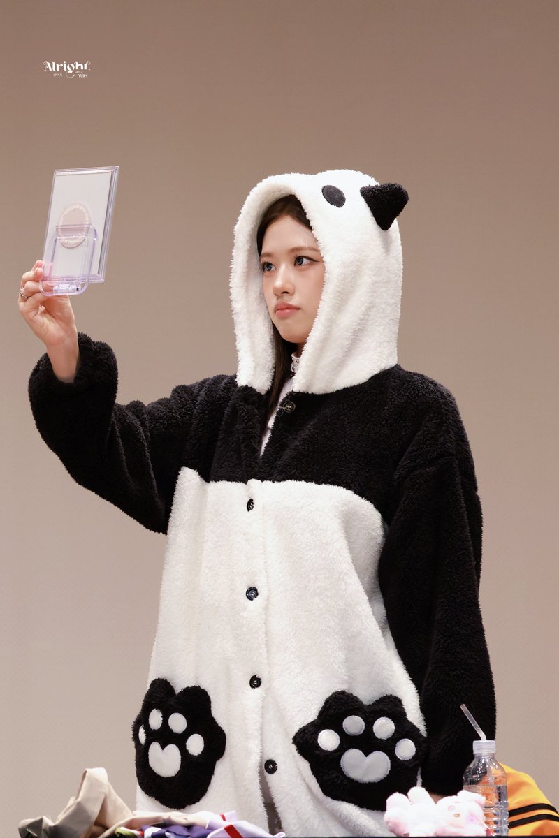 alright_901 tweet media