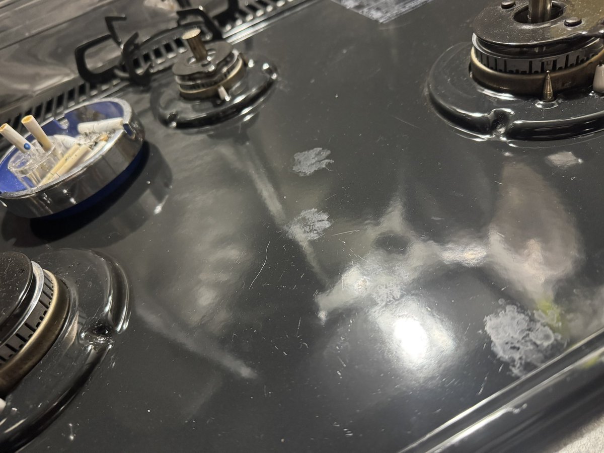 らずろ tweet media