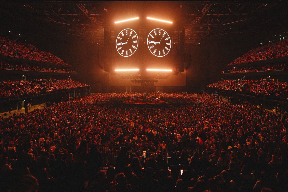 Team1DFrance's tweet image. 📲| Le site webelongtogether a fait un recap photos de la #KATTDOManchester !🕺🪩

webelongtogether.co/ono/