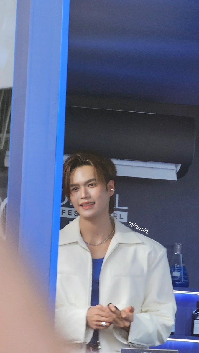 minmin_moomin's tweet photo. 😗😁
JUNIORMARK PROS ON THE GO

#LOREALPROxJUNIORMARK
#LorealprofessionnelxEveandboy
#เซรั่มปลุกผมxJuniorMark https://t.co/W3MuXdzxWU
