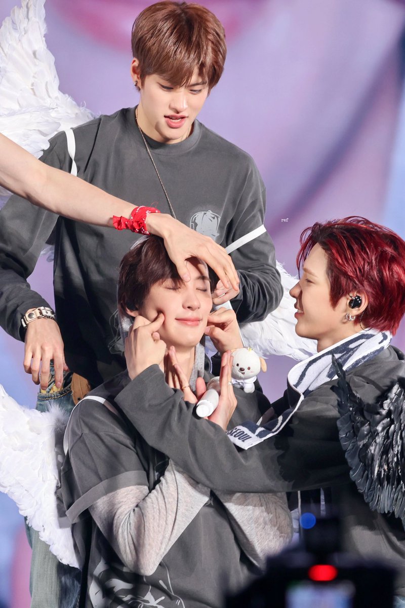 ref：^0^rain tweet media