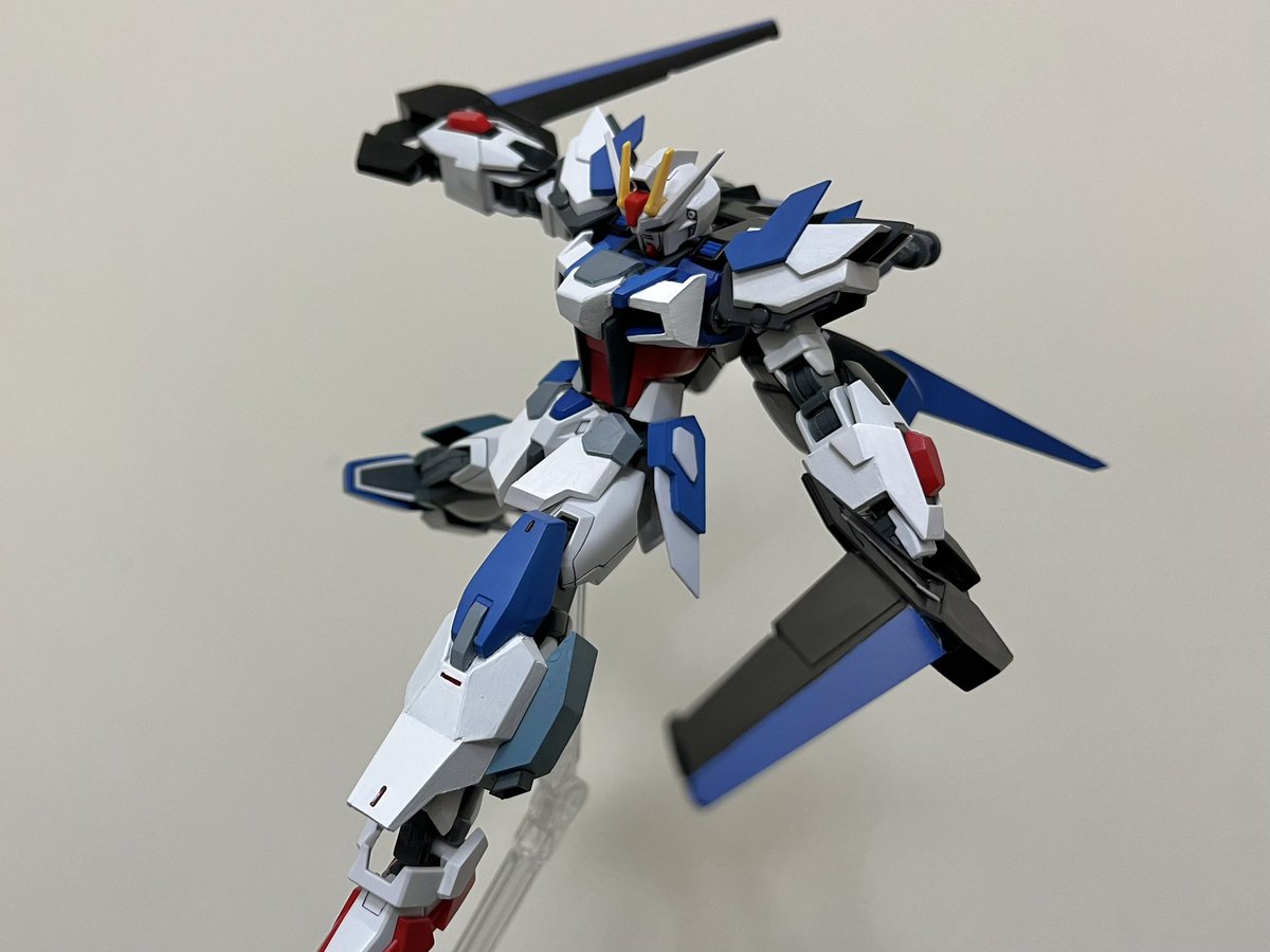 Xiaochen_4_1_8_'s tweet photo. 塗装完了しました！

前に作ったバックパックとの相性がいいので、バックパックの塗装をやり直して、この機体につけました

#ガンプラ https://t.co/GIpx2MgXk5