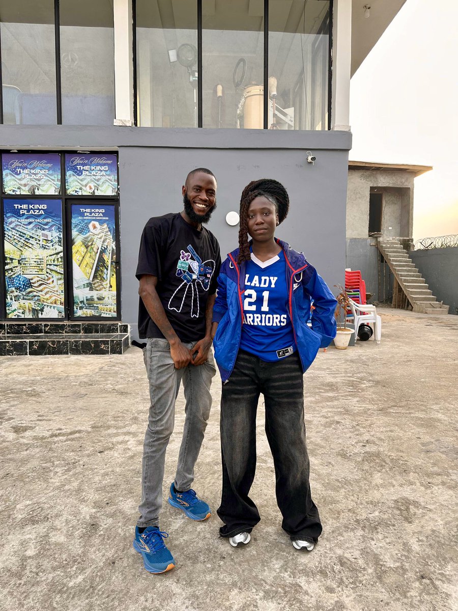 Jackie Russ ☀️🇱🇷 tweet media