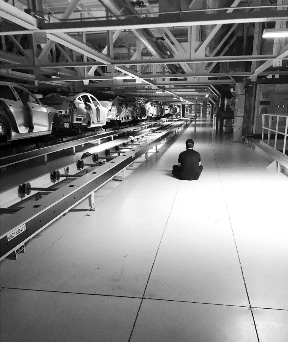 DimaZeniuk's tweet photo. “Adversity shaped me. My pain threshold became very high.”

— Elon Musk https://t.co/2miNebH5s3
