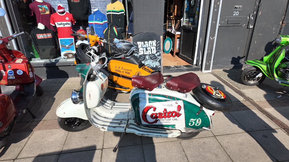 Black Slab Records and Menswear 🇬🇧🙂 tweet media