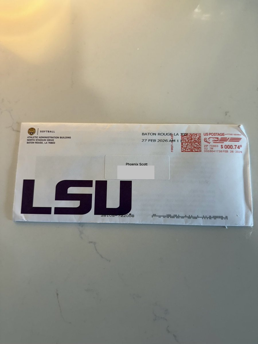 Phoenix Scott tweet media