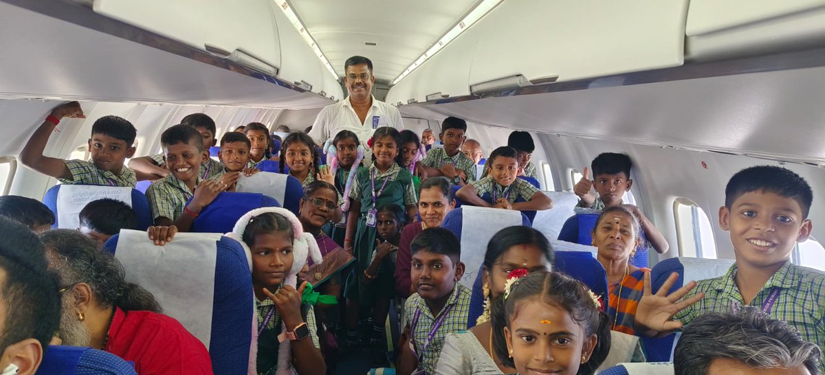 thinak_'s tweet photo. M Michael Raj, headmaster of Panchayat Union Primary School in Tenkasi took 21 Class V students on their maiden flight journey to Chennai from Thoothukudi airport. He had taken 20 students of the school on a similar flight trip to Chennai from Madurai last year. https://t.co/pHjOJcvrZ6