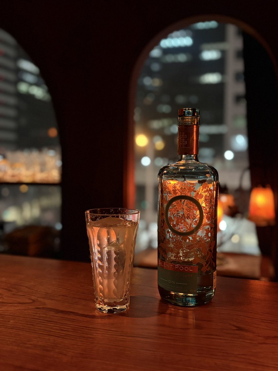 riechanmagic's tweet photo. 美味しいジンが飲みたくて、
最後にPENDULUM CLOCK🍸✨
瀬川さんにお任せすれば間違いない👏🏻
どれも美味しくて幸せだった〜〜〜 https://t.co/7hPtKLlMU3