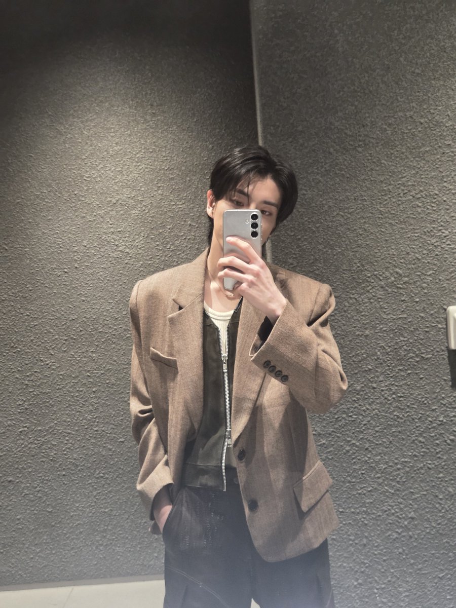 sjydaiIy's tweet photo. #JAKE 🌟 update! https://t.co/PUa8AGBqvY