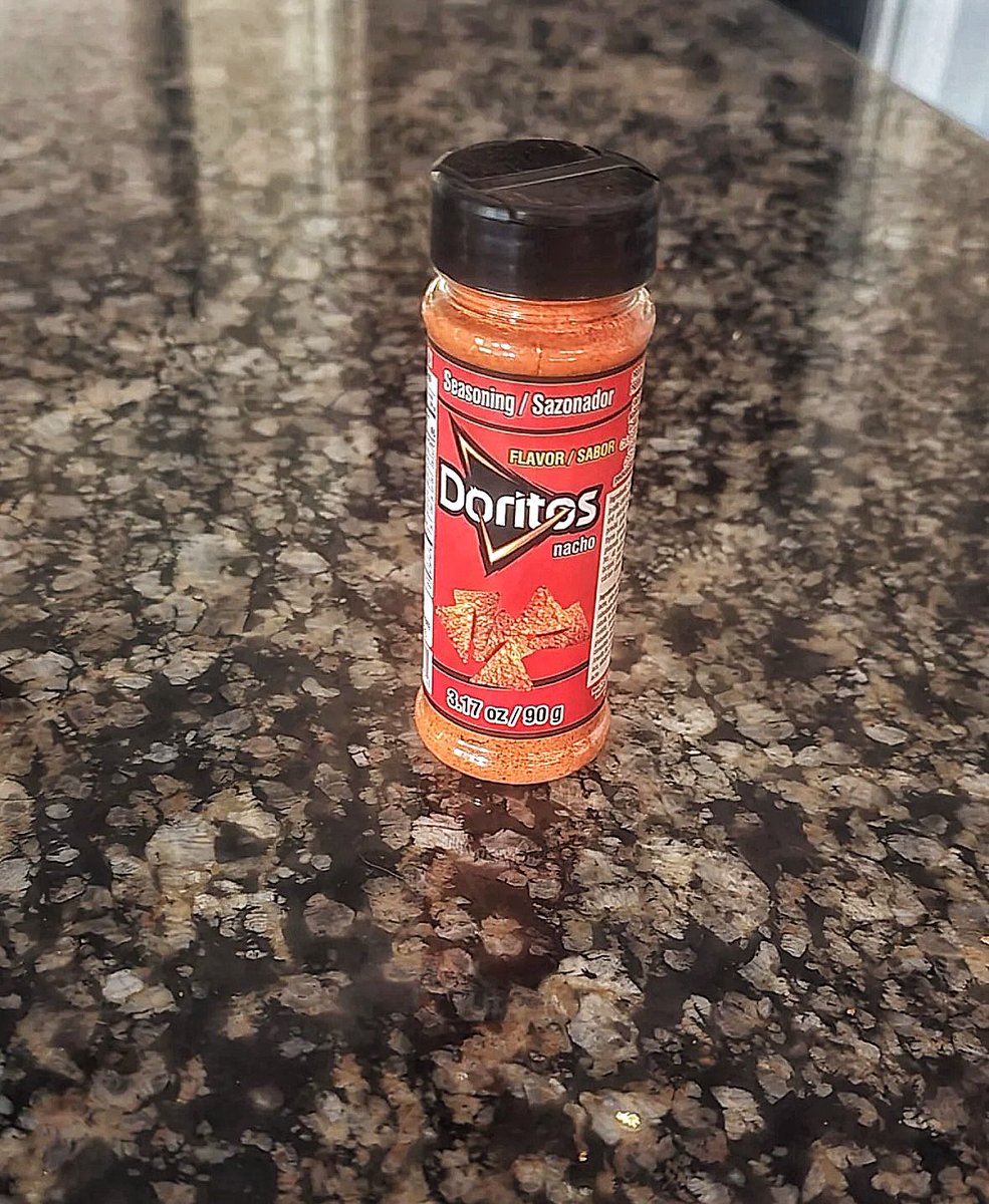 EatinErni tweet media