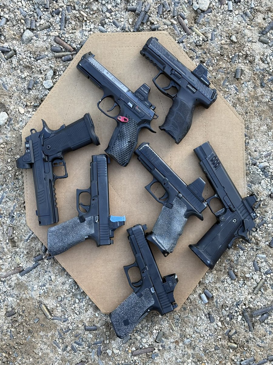 Andreas Yankopolus tweet media