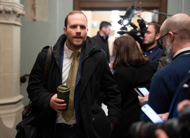 Laura Stone tweet media