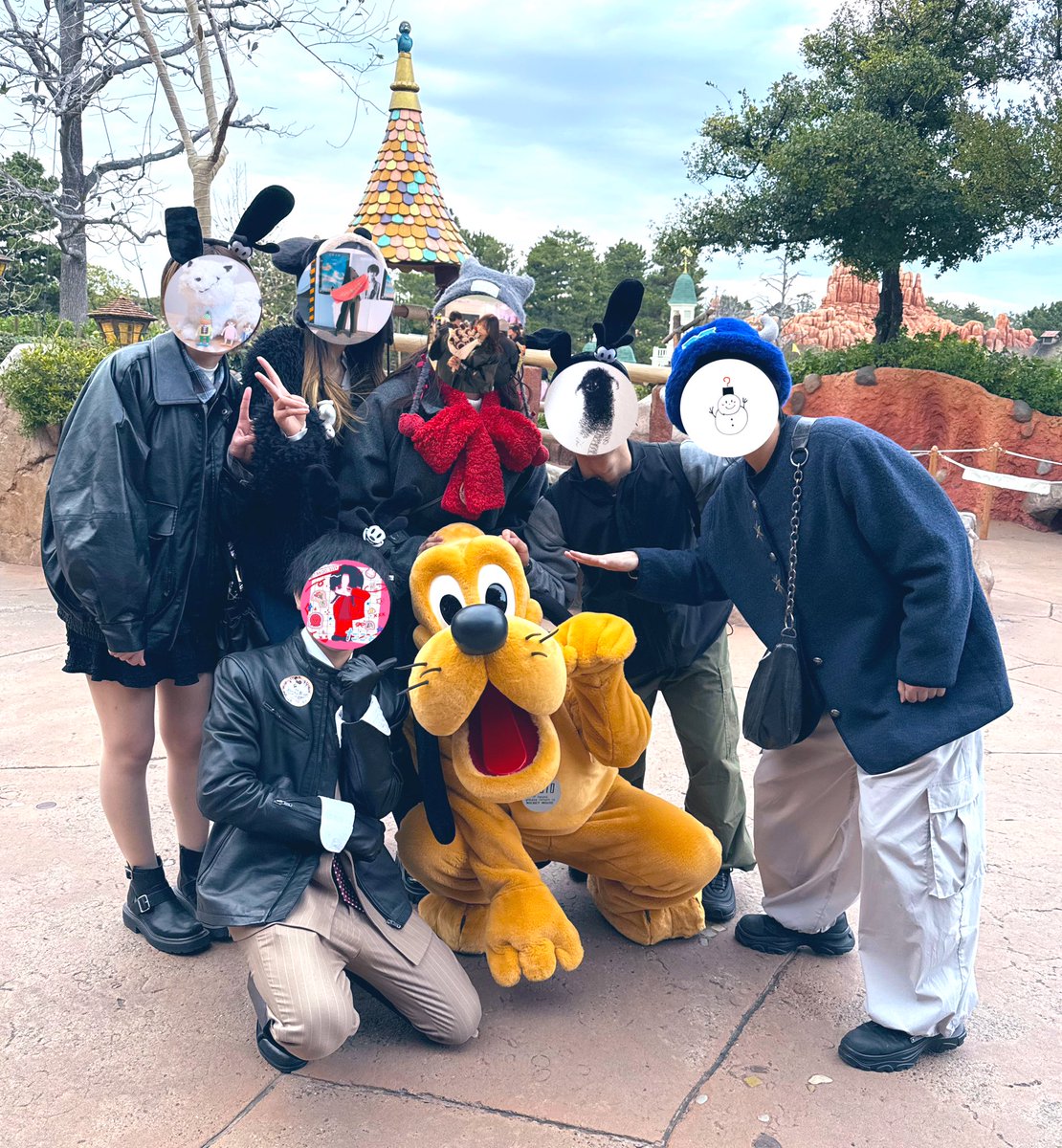 TAKOO_3124's tweet photo. 最高に楽しい🐭🏰dayだった✨️
いつも仲良くしてくれてありがとう✨️

また遊びましょ✌🏻️ https://t.co/Bgekj0TCu6