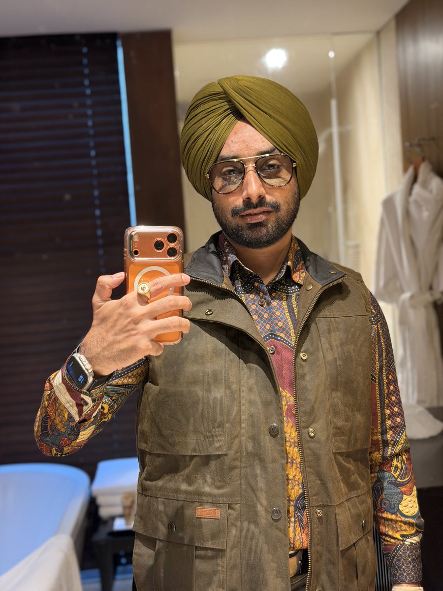 Satinder Sartaaj tweet media