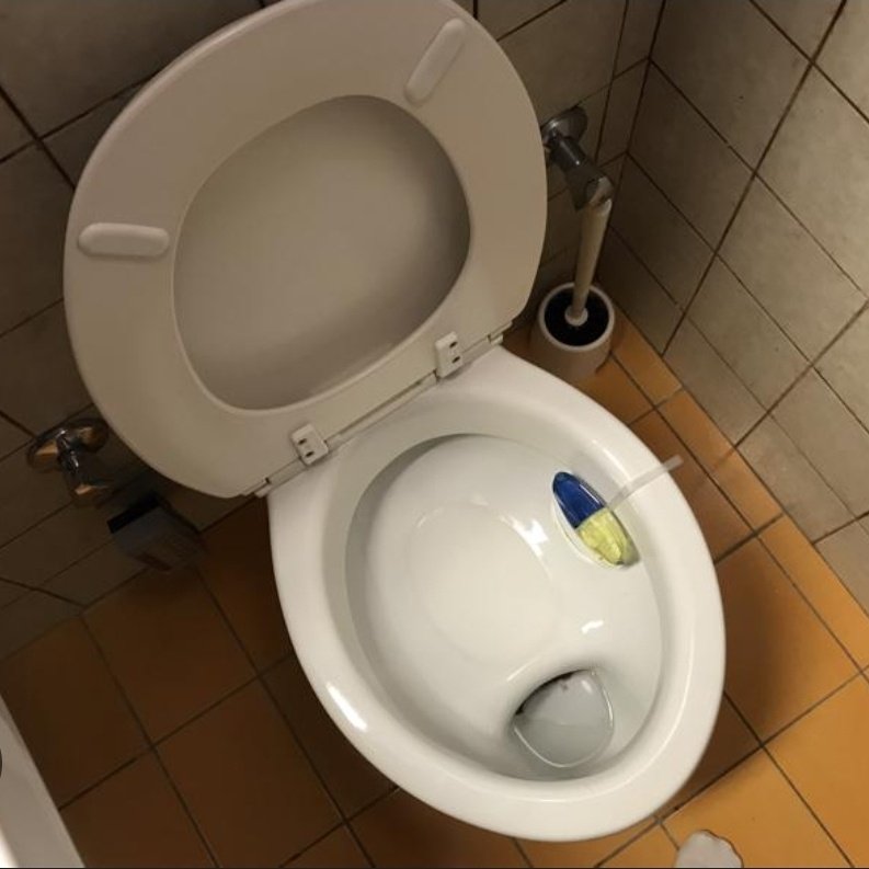 effy_kujo's tweet image. Wtf Germany? 

#Weird #weirdos