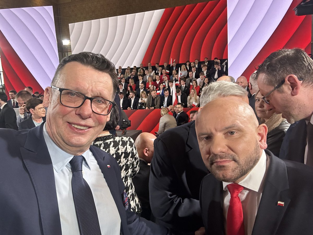 Marek Ast tweet media