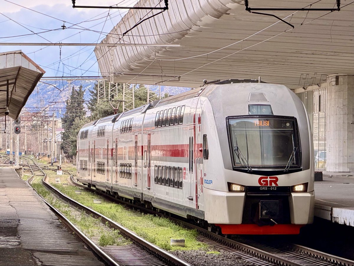 HiPa125's tweet image. #GeorgianRailway Stadler #GRS 012 #EMU - Tbilisi Pass