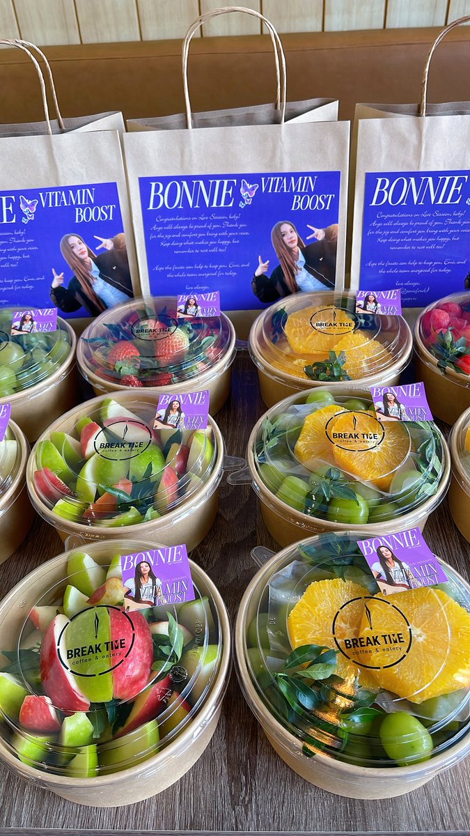 genieforeb's tweet photo. 7 march 2026: 
Fruits vitamin boost for Bonnie earlier today! 💜

Not sure if emibonnie had time to eat/snack but if the team can have some, that's great too. 

thank you @bonnieofficial_ for the opportunity 🙏

ANY LOVE EMIBONNIE SESSION D1
#EmiBonnieLoveSessionD1 
#beonnnie https://t.co/IVxW9sUhCh