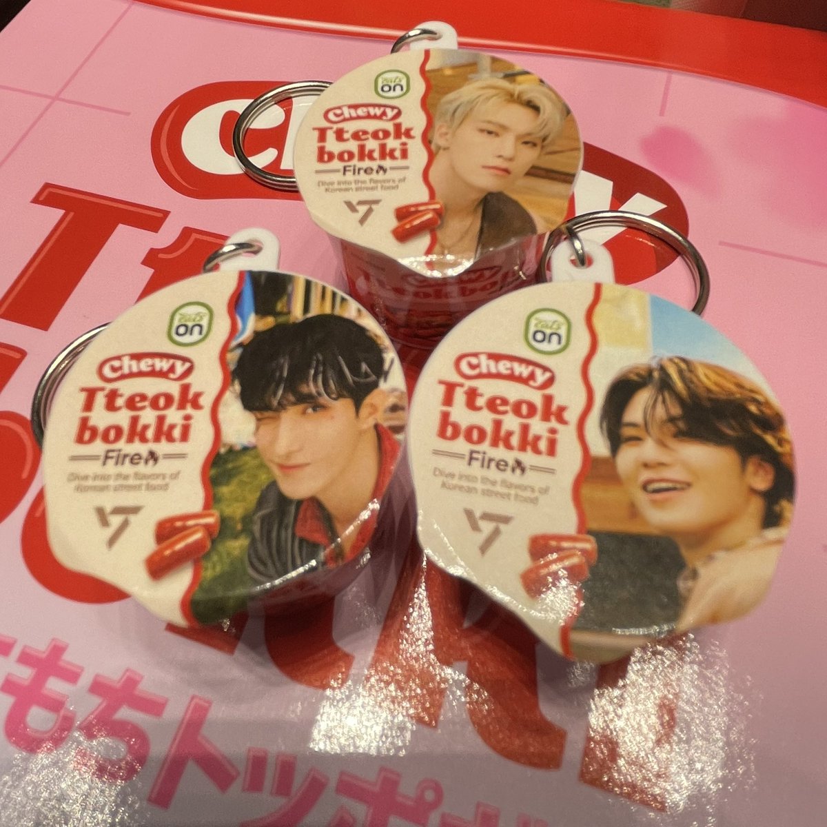 まきこ tweet media