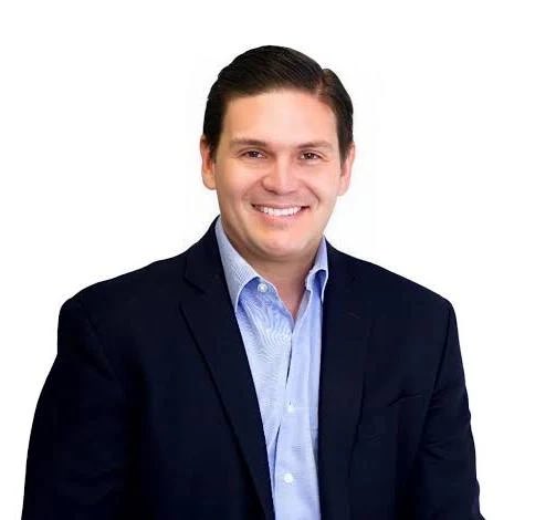 ¿Usted votaría por
<a href="/PinzonBueno/">Juan Carlos Pinzón Bueno</a> a la Presidencia de la República?  

🔁 NO 
♥️ SI

💬 Comenta 👇