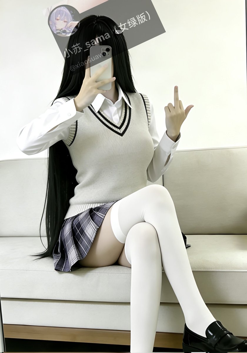 xiaosuawa's tweet photo. 🖕🏻
想送死的自觉点赞
小苏会直接上门提款🖤
#白给 #上贡 #送死 #贡奴 https://t.co/xi4cNL4eEi