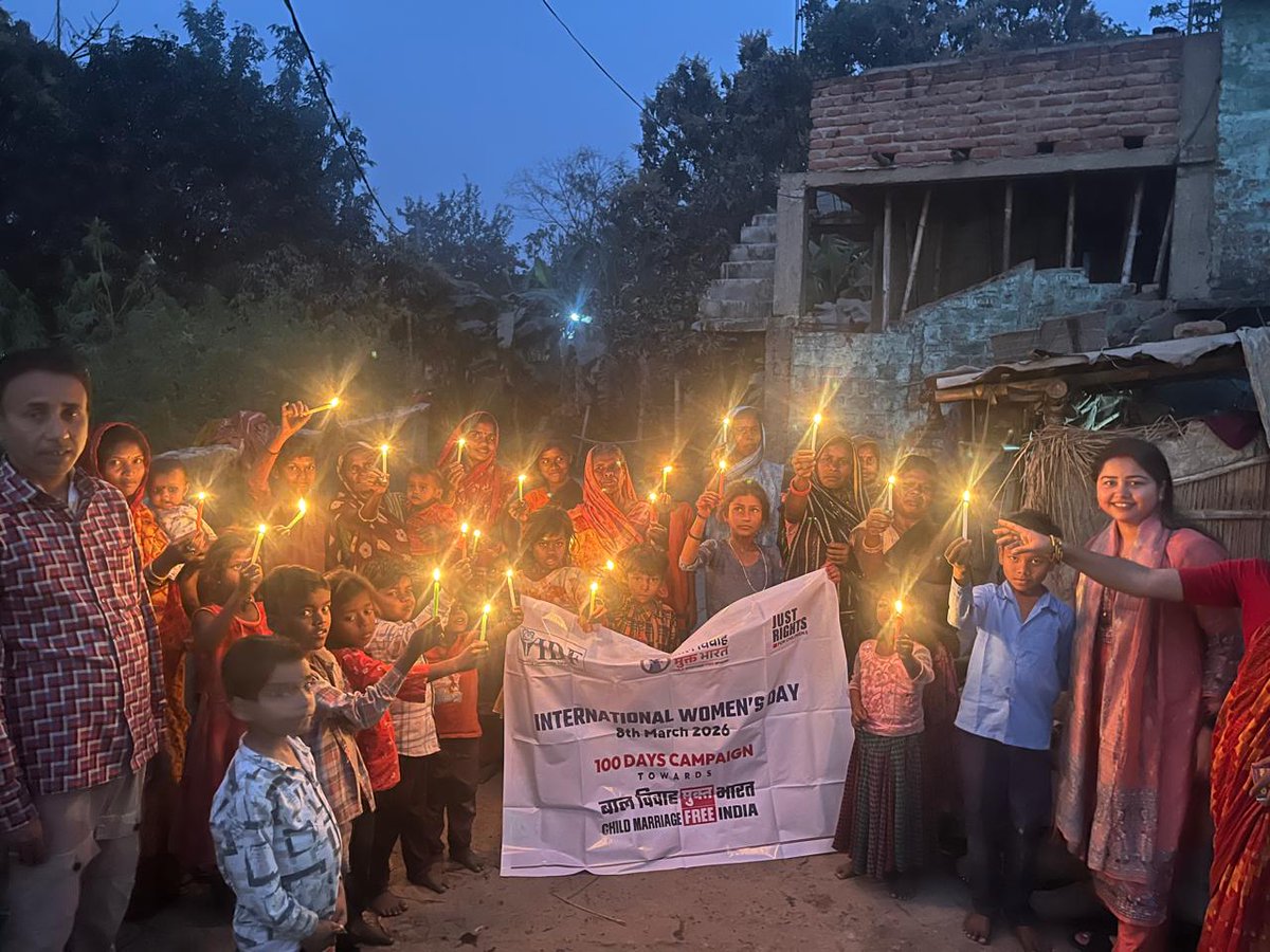 AriyariKumar's tweet photo. Candle march organised in different block of muzaffarpur Gaygaht,katra and minapur with survivors and PRI members..
Ocassion of international womens day. https://t.co/948BsOlPmQ