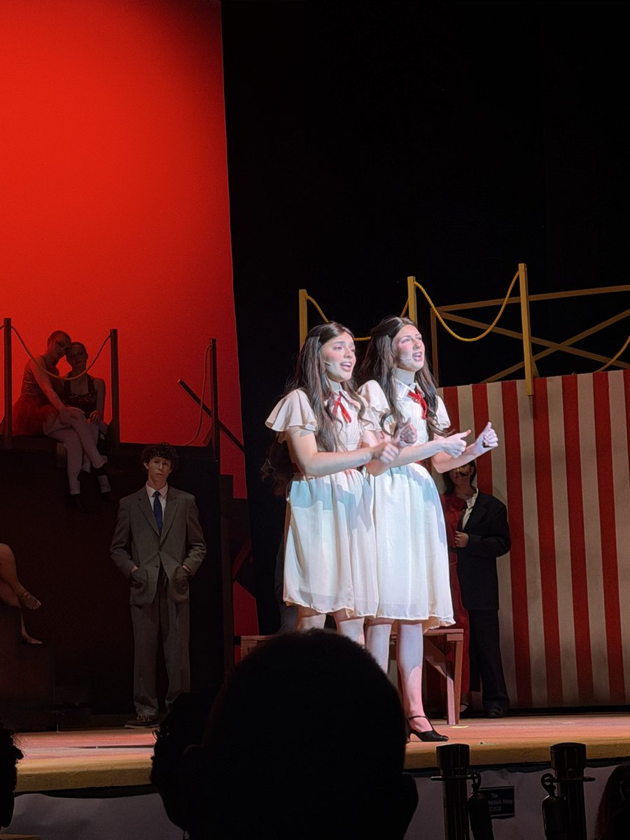 Alexandra Ries tweet media