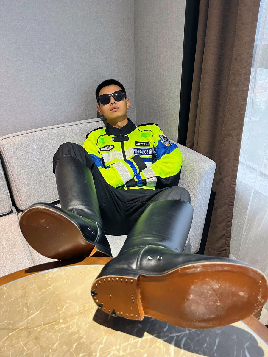 六眼飞鱼 tweet media