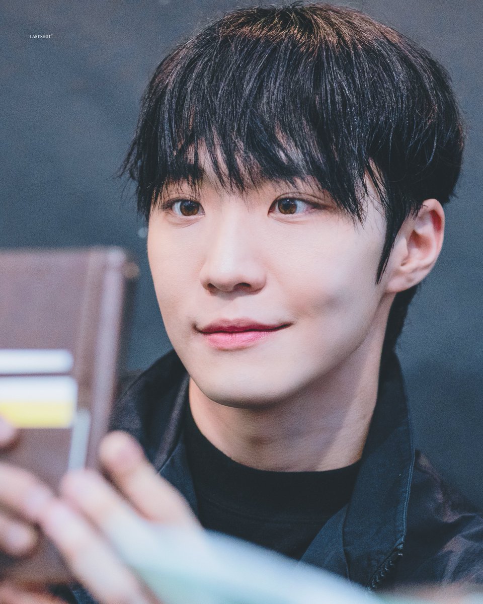 𝑳𝒂𝒔𝒕 𝑺𝒉𝒐𝒕𖤐 tweet media