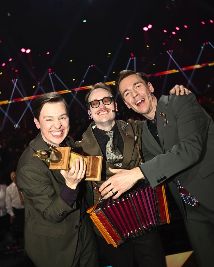 Isa 🌸 tweet media