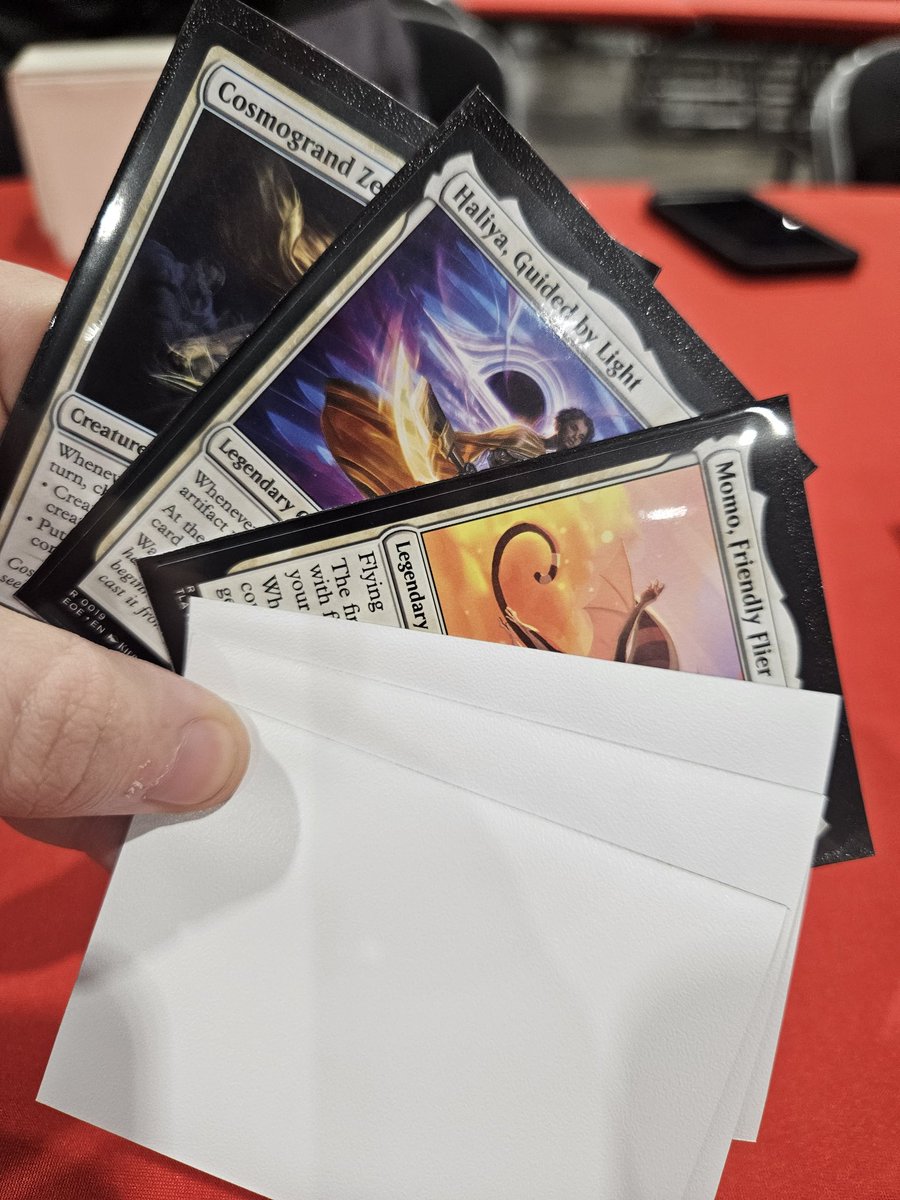 Jaraoh90's tweet photo. Just tryna do my man @CedricAPhillips justice out here in #SCGRichmond. White deck in crisp white sleeves! Let's battle! https://t.co/L0zFMQnDBs