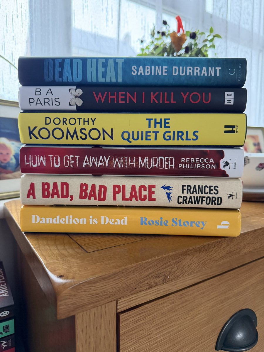 Candy Hart ❤️(Book Reviewer/Blogger) ❤️📚🦩 tweet media