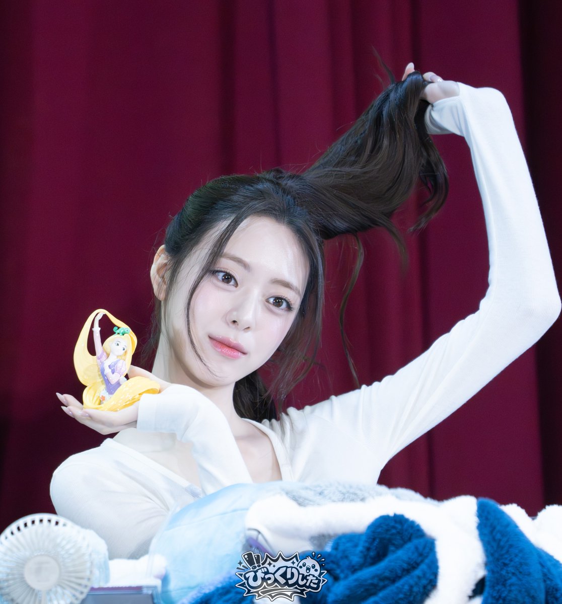 wei891212's tweet photo. 260227 KM 

#ITZY #있지 #YUNA #유나 https://t.co/L050jsv9Io
