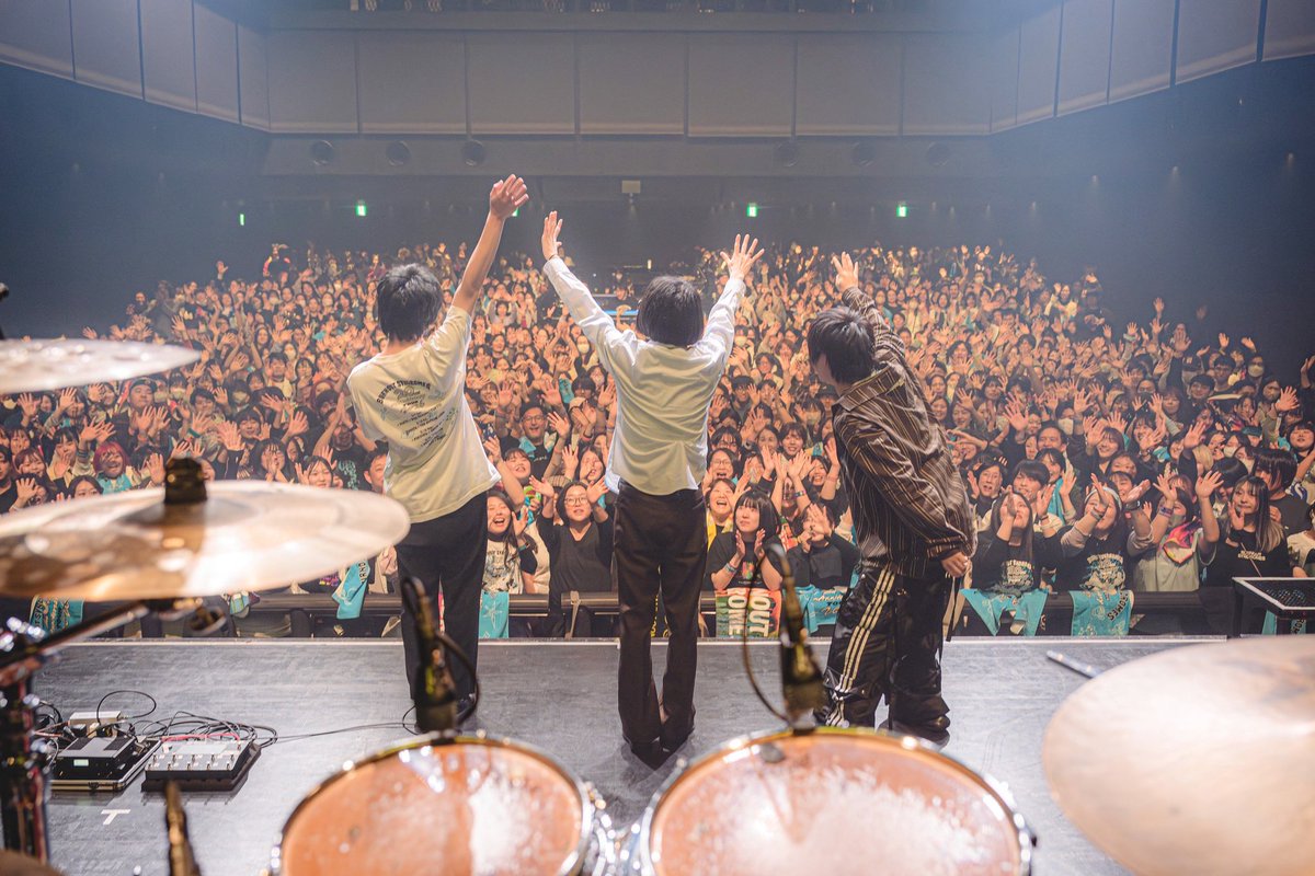 BURNOUT SYNDROMES tweet media