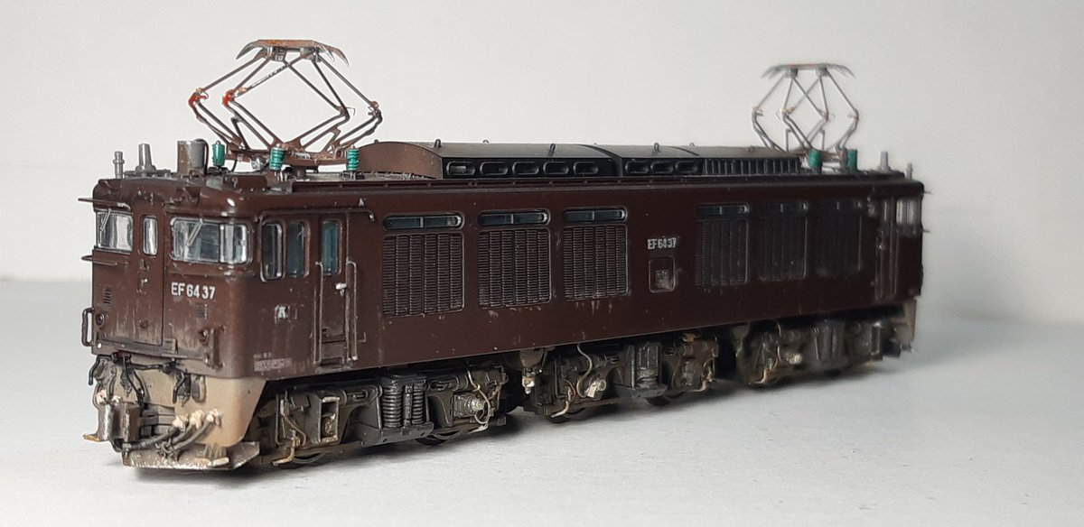 #37号機の日
と言うことらしいので😁

#鉄道模型 #nゲージ #精密加工 #EF64_37 #kato3041_3  #tomix7130