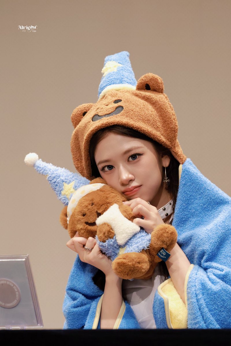 alright_901 tweet media