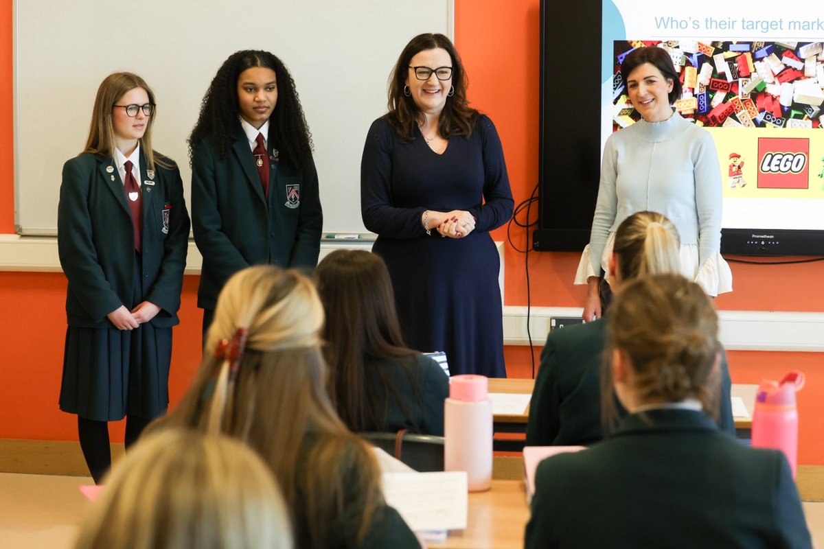 NIOgov's tweet photo. ♀️This #InternationalWomensDay we are announcing the £100k Engagement for Change Fund to boost leadership &amp; advocacy. Baroness @RuthAnderson met pupils from @Strathearn_Sch, change makers from @ShankillWomens, and took part in an #IWD2026 community event.

https://t.co/wdEBer4Nth https://t.co/dkkrxoeLHv