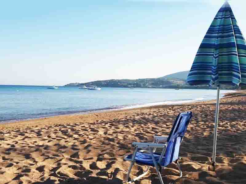 PansionKoroni's tweet photo. https://t.co/hSQ6eCTsIE Η Κορώνη, με το όμορφο τοπίο της, προσελκύει σήμερα το ενδιαφέρον των επισκεπτών. Το Ενετικό Κάστρο που δεσπόζει στην κορυφή ενός λόφου, τα γραφικά καλντερίμια, τα αρχοντικά σπίτια και πολλές εκκλησίες προσδίδουν ένα μεσαιωνικό χαρακτήρα στην πόλη. https://t.co/onuOQr1c3o
