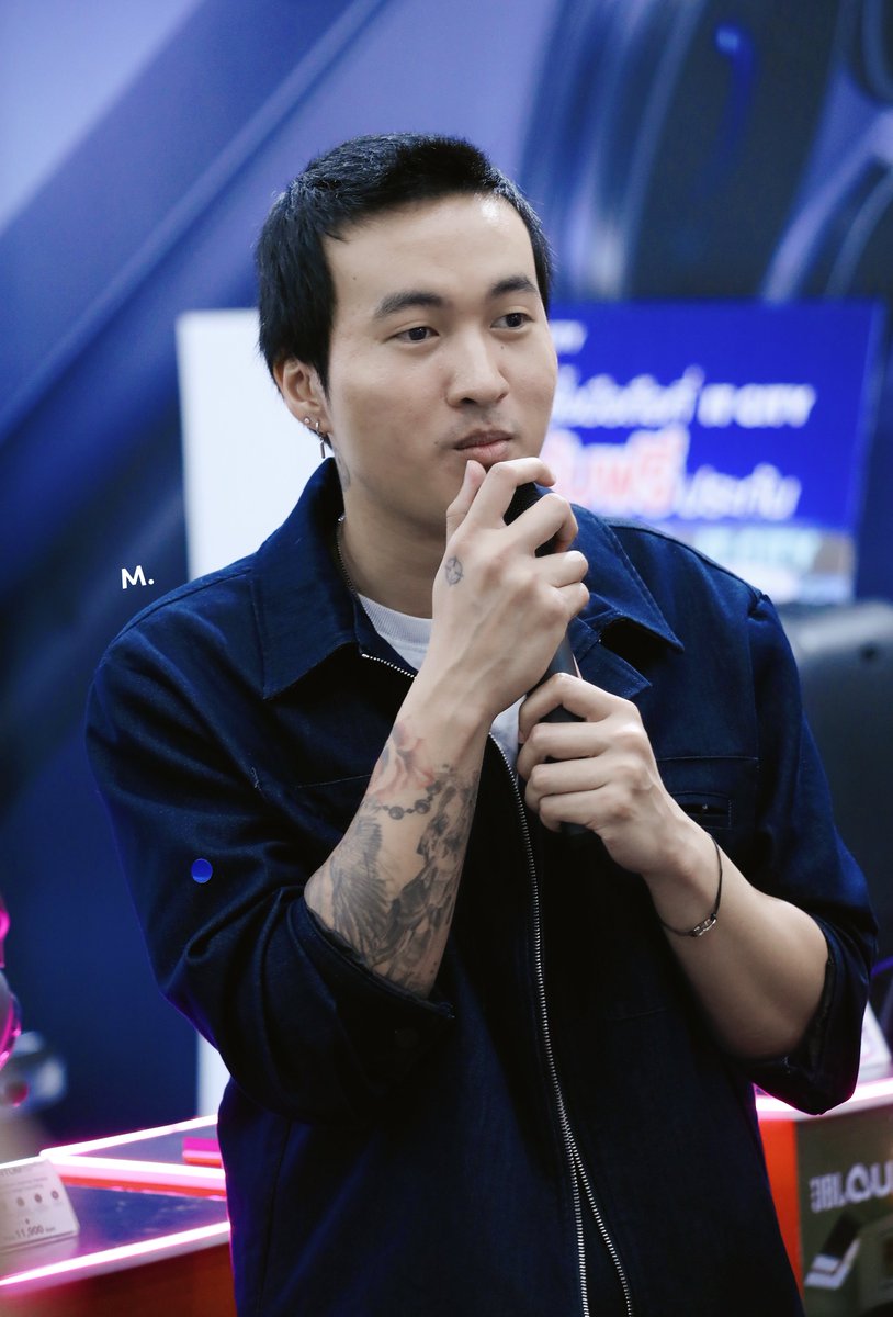 อย่างเท่ห์อ่ะ 

#CigaretteSKla #PRXCGRS #ใส่นัวแฟมิลี่ #JBLThailand #Commartthailand2026