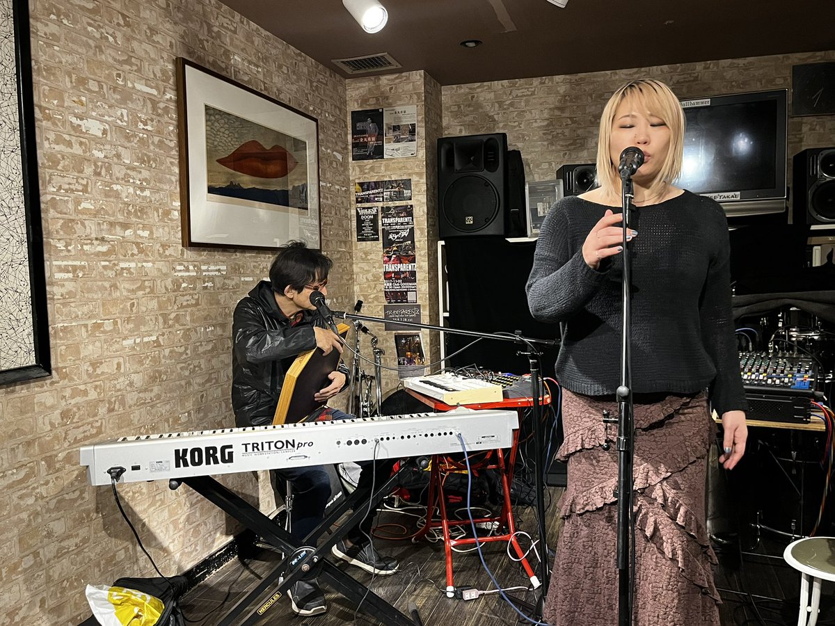 Bar Isshee tweet media