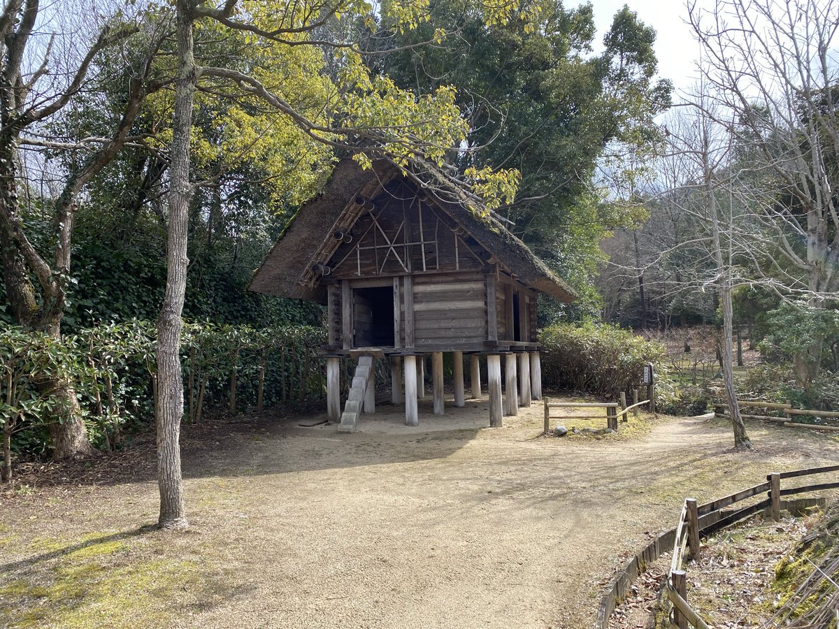 ぶらりん tweet media