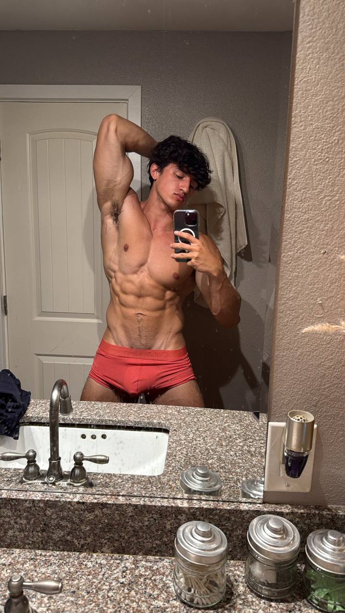 reece_bozeman's tweet photo. Open the comments…you’ve been warned https://t.co/BruokSkunF