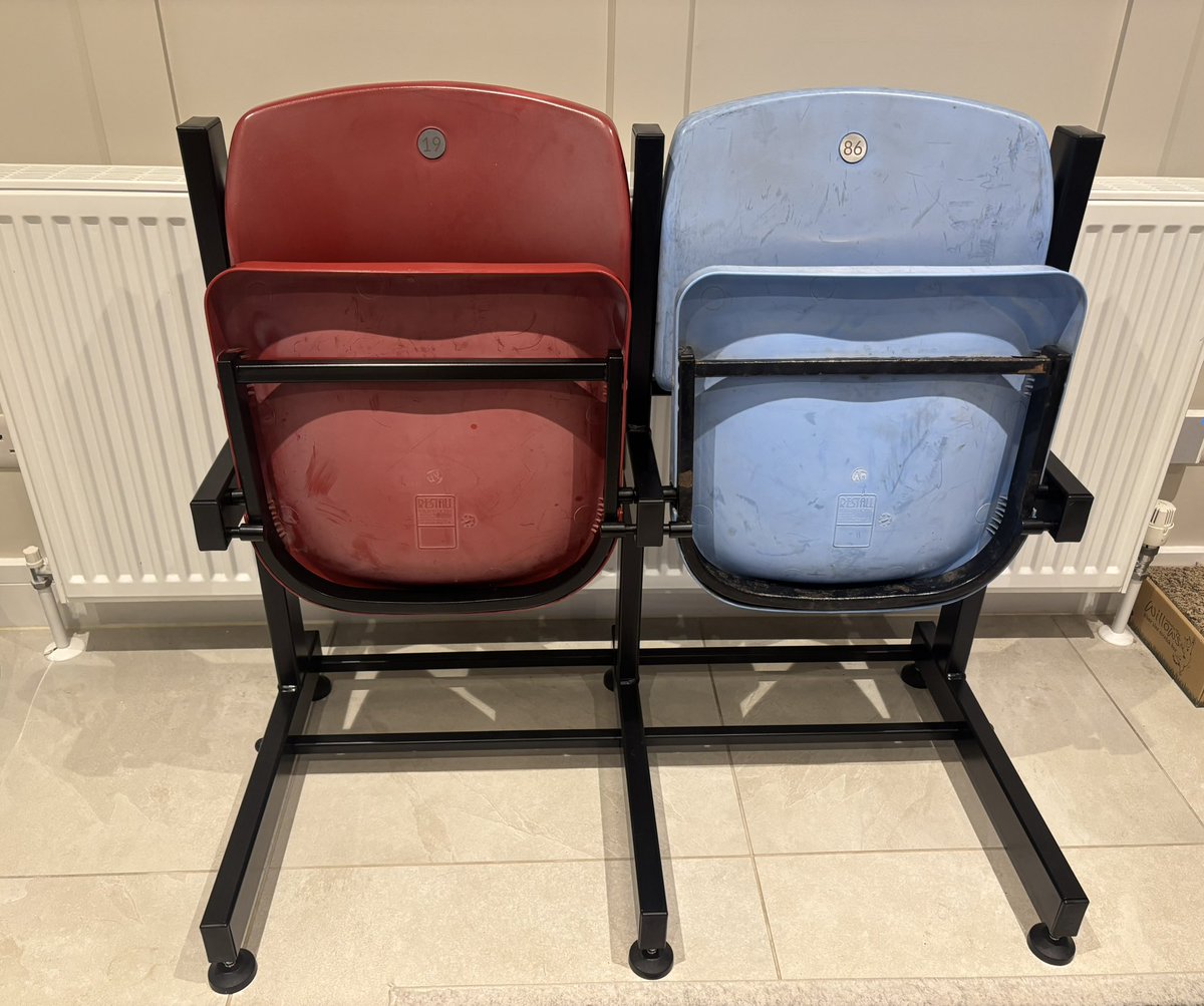 Thomas Down tweet media