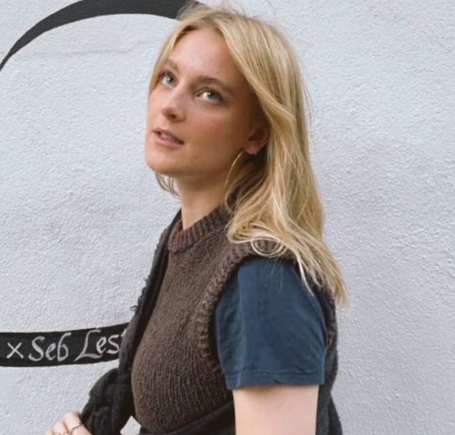 daeron and helaena are twins!!!