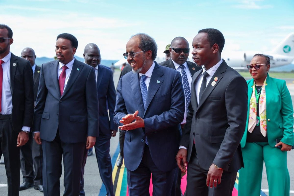 Villa Somalia tweet media